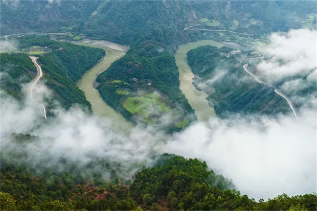 云南旅游,云南旅行社,云南團建公司,云南策劃公司,云南會議會展,怒江旅游,怒江旅行社,怒江團建公司,怒江策劃公司,怒江會議會展：山河壯歌，怒江的水墨丹青